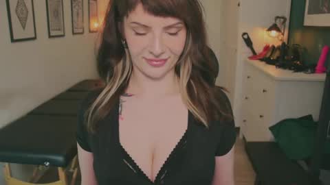Snapshot of mistresssandy chatting on May 18, 2:34 pm SANDY online show from May 18, 2:34 pm