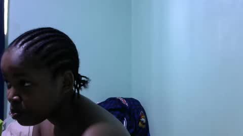 misty_shee online show from February 5, 8:00 am