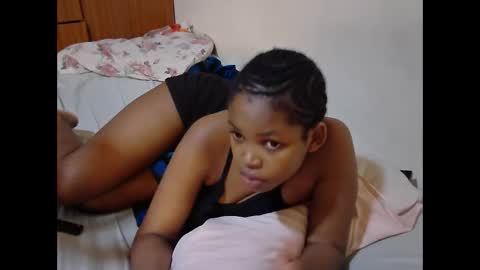 Snapshot of misty_shee chatting on September 19, 11:38 pm misty_shee online show from September 19, 11:38 pm