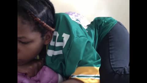 Snapshot of misty_shee chatting on October 10, 11:20 am misty_shee online show from October 10, 11:20 am