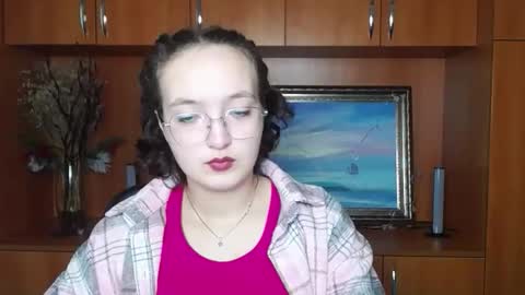 Aria online show from October 11, 11:42 am