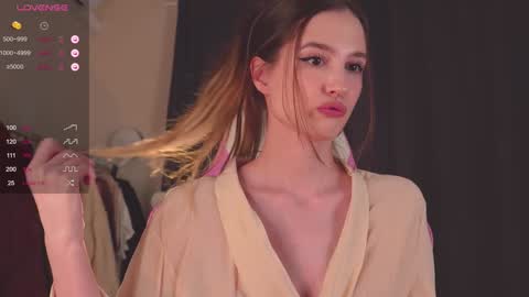 Snapshot of mita_mp4 chatting on January 20, 7:36 am Mita online show from January 20, 7:36 am