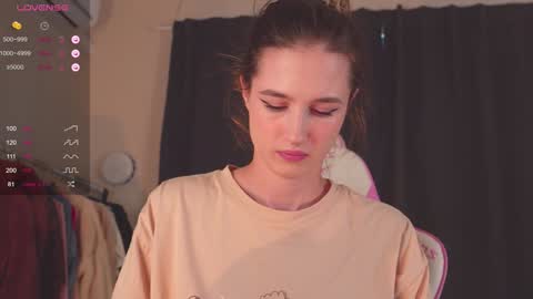 Snapshot of mita_mp4 chatting on January 22, 4:23 am Mita online show from January 22, 4:23 am