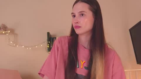 Snapshot of mita_mp4 chatting on February 11, 10:37 am Mita online show from February 11, 10:37 am