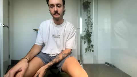 mitch28282 online show from March 29, 12:21 am