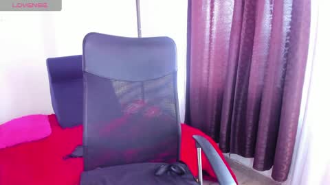 Snapshot of mitchbukanan chatting on May 3, 7:42 pm mitchbukanan online show from May 3, 7:42 pm