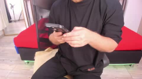 Snapshot of mitchbukanan chatting on May 27, 12:29 am mitchbukanan online show from May 27, 12:29 am