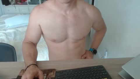 Snapshot of mitcheli chatting on March 6, 3:41 pm Onlyfans online show from March 6, 3:41 pm