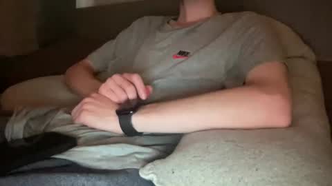 mitchellw7752 online show from January 3, 1:03 pm