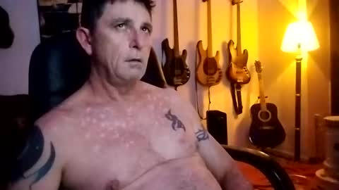 Snapshot of mitchnails69 chatting on February 13, 1:29 am BobbyMitchGa online show from February 13, 1:29 am