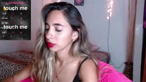 Snapshot of mitchwilson1 chatting on October 16, 12:11 am mitchwilson1 online show from October 16, 12:11 am