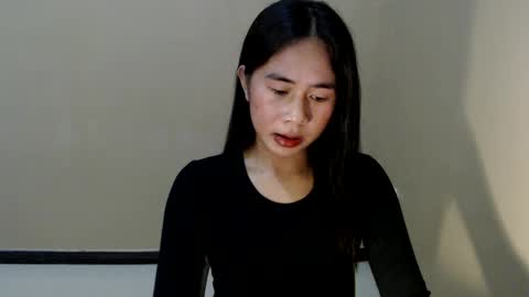 Mitsu online show from December 5, 2:33 pm