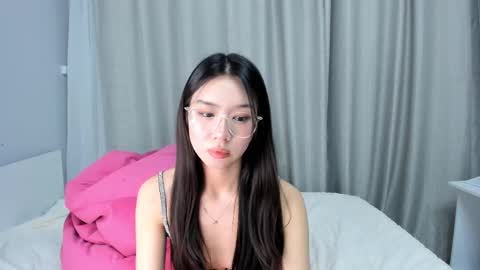   MIa   online show from February 26, 5:39 pm