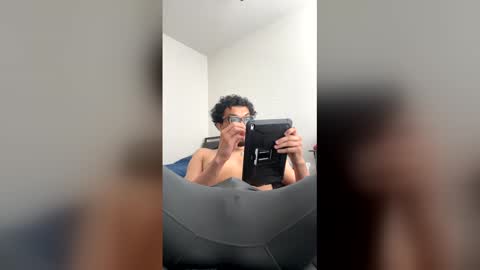 Snapshot of mixedaquarious chatting on March 24, 7:30 pm mixedaquarius online show from March 24, 7:30 pm