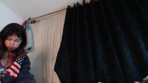Snapshot of mixipeach chatting on April 13, 3:56 am Naomi and Nekorii online show from April 13, 3:56 am
