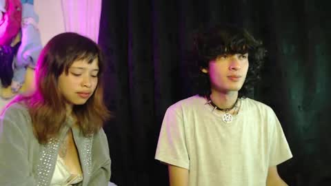 Snapshot of mixipeach chatting on April 14, 2:06 am Naomi and Nekorii online show from April 14, 2:06 am