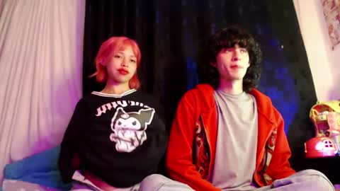 Snapshot of mixipeach chatting on June 11, 6:22 am Naomi and Nekorii online show from June 11, 6:22 am