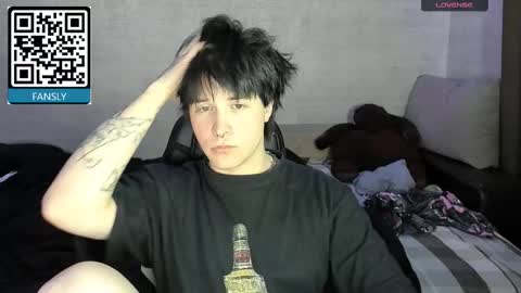 MeowMiku online show from October 23, 5:23 pm