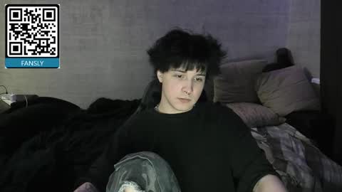 MeowMiku online show from November 9, 8:40 pm