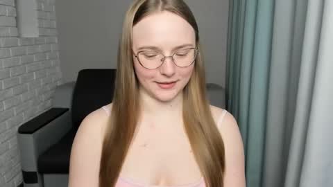 Miya online show from February 14, 9:32 pm