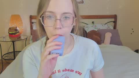 Miya online show from March 30, 1:39 am