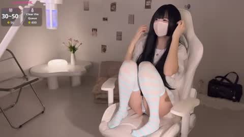 Snapshot of miyu_aikawa chatting on June 26, 5:28 pm Miyu online show from June 26, 5:28 pm