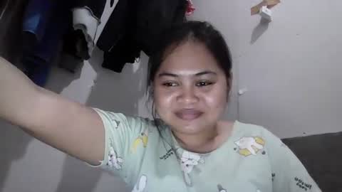 Cutiepie online show from January 29, 8:51 am