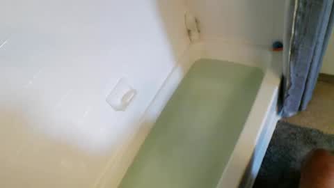 Snapshot of mjeffrey460699861 chatting on October 13, 12:38 pm mjeffrey460699861 online show from October 13, 12:38 pm