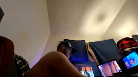 mjrigo4513 online show from January 6, 8:57 am