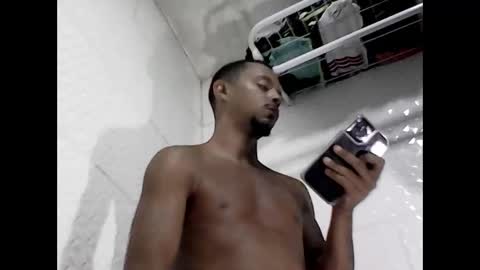 Snapshot of mlkmachodominador chatting on March 7, 4:44 pm mlkmachodominador online show from March 7, 4:44 pm