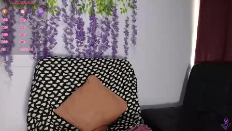 mmdanielamm online show from May 5, 1:30 pm