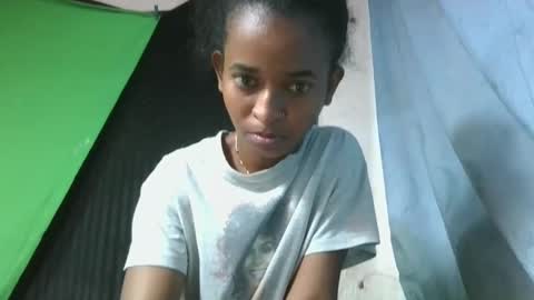 Snapshot of mmerela chatting on March 5, 4:19 am mmerela online show from March 5, 4:19 am