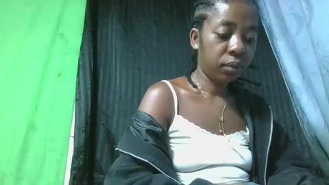 Snapshot of mmerela chatting on March 19, 2:15 am mmerela online show from March 19, 2:15 am