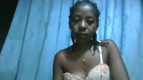 Snapshot of mmerela chatting on March 21, 8:19 am mmerela online show from March 21, 8:19 am