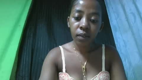 Snapshot of mmerela chatting on March 23, 9:24 am mmerela online show from March 23, 9:24 am