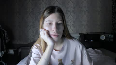 Lili online show from November 14, 10:36 am