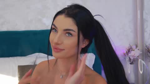 Snapshot of mmmaaa1234 chatting on January 20, 2:25 pm Jessie online show from January 20, 2:25 pm