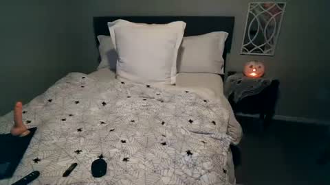 Angel online show from October 12, 8:35 am