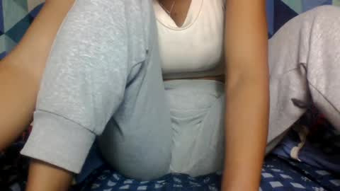 mmyriame online show from August 1, 8:46 am