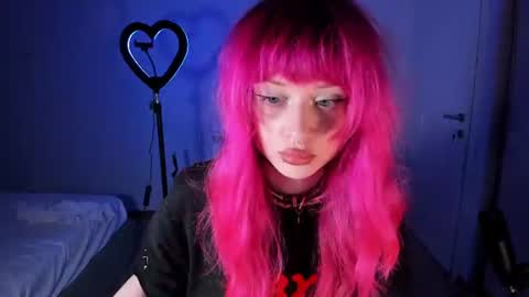 mnepohhh online show from June 24, 1:26 am