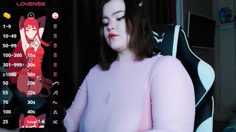 Hello Im Mo online show from December 19, 1:07 pm