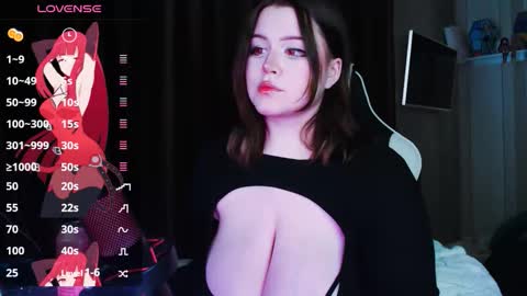 Snapshot of mo_atsui chatting on March 25, 12:55 pm Hello Im Mo online show from March 25, 12:55 pm