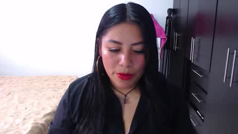 Catalina online show from February 13, 8:49 pm