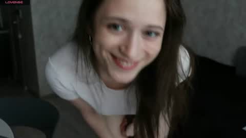 Anelysa Morens  online show from June 10, 10:03 am