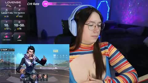 Snapshot of moaning___lisa chatting on January 9, 7:18 pm to support follow the fanclub online show from January 9, 7:18 pm