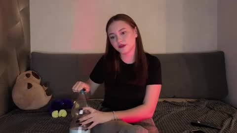 Snapshot of moanista chatting on March 13, 10:05 pm Alyaska online show from March 13, 10:05 pm