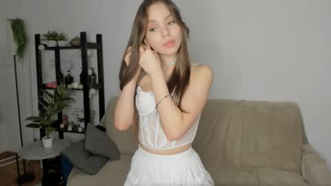 Snapshot of moanshade chatting on October 19, 2:07 pm CandyStacy online show from October 19, 2:07 pm