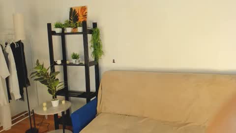 Snapshot of moanshade chatting on November 15, 10:45 am CandyStacy online show from November 15, 10:45 am