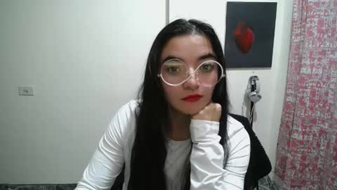 Snapshot of mocca_117 chatting on April 28, 2:49 am Sam online show from April 28, 2:49 am
