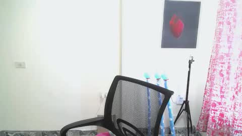 Snapshot of mocca_117 chatting on May 22, 12:11 pm Sam online show from May 22, 12:11 pm
